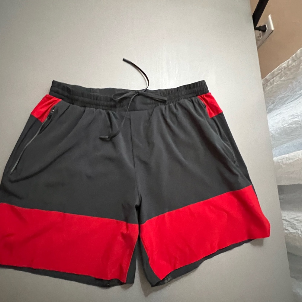 Lululemon Men's Black and Red Athletic Shorts, XL